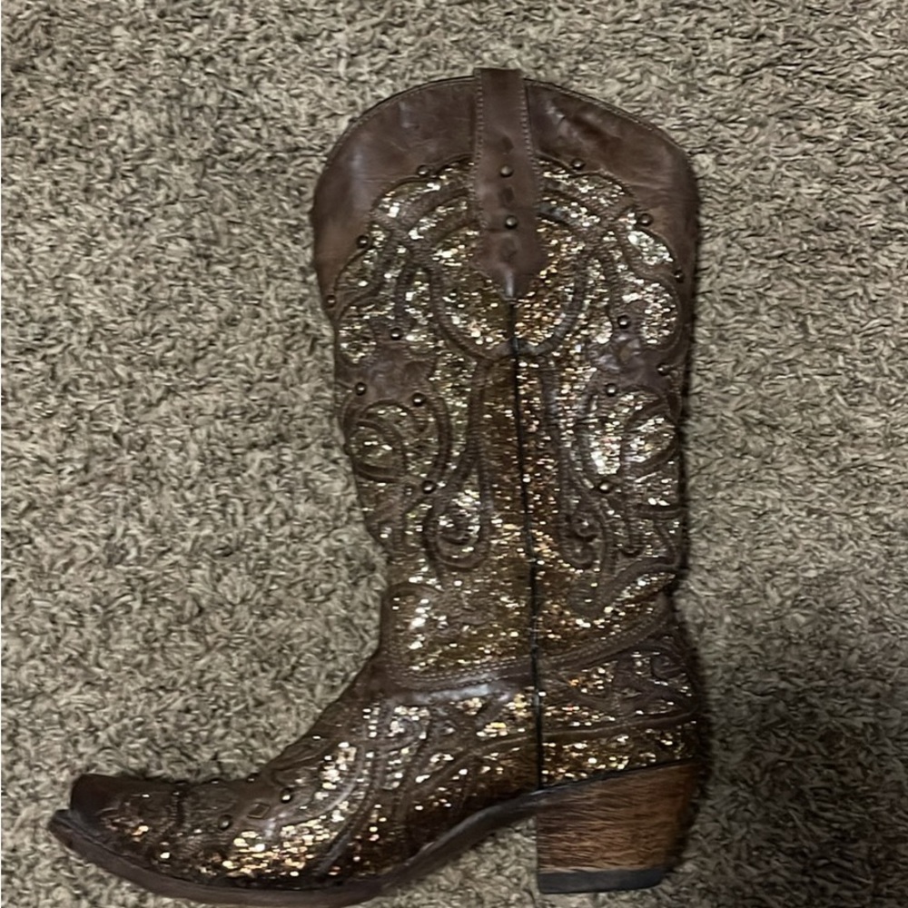 Women’s corral boots 8.5